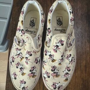 Disney Cream Sneakers with Minnie Mouse Design